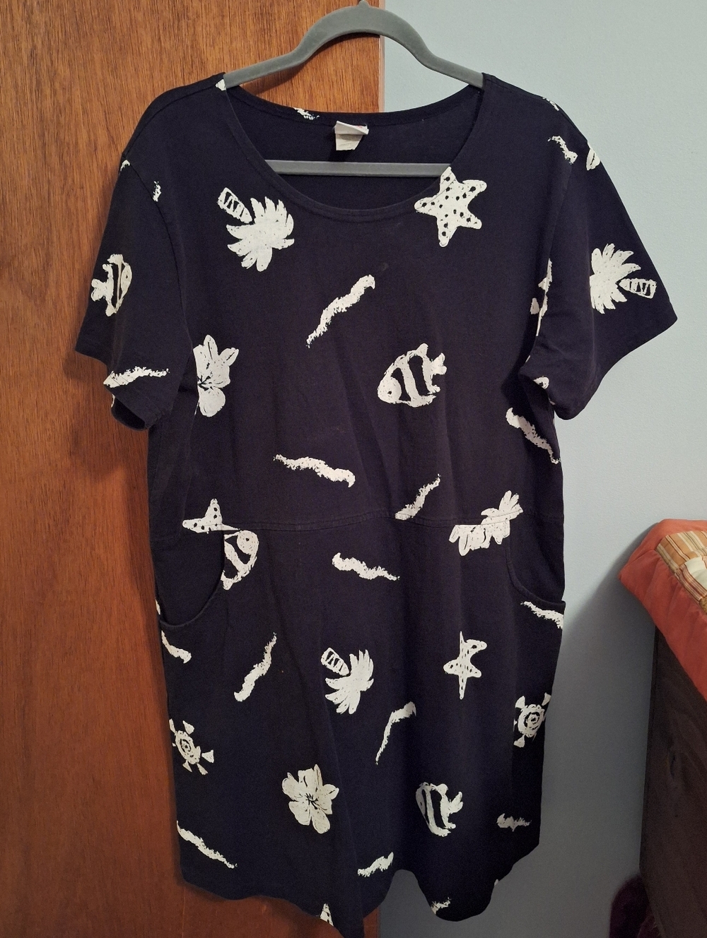 Red Ginger Black Beach Cover Up with White Sea Life Print 100% Cotton Women's L